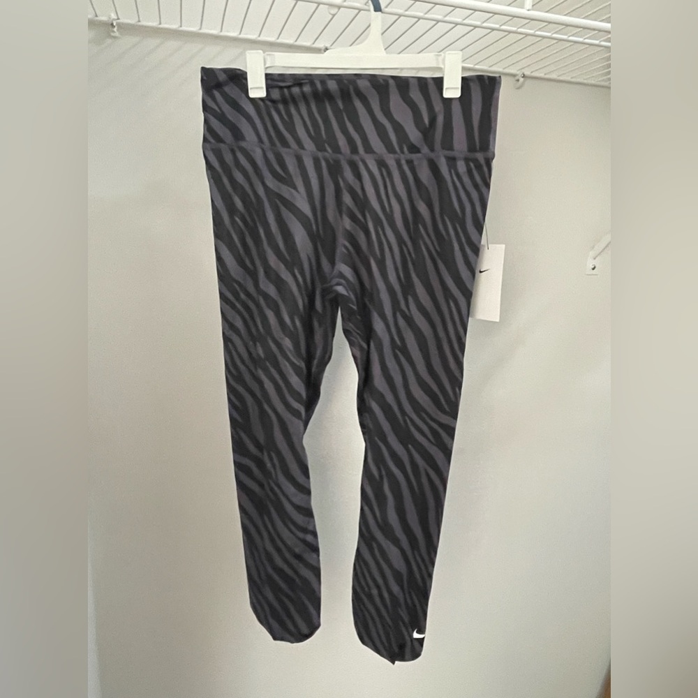 Nike Purple/Black Striped Leggings NWT
